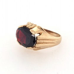 Pre Owned 9ct Garnet Signet Ring ZX942